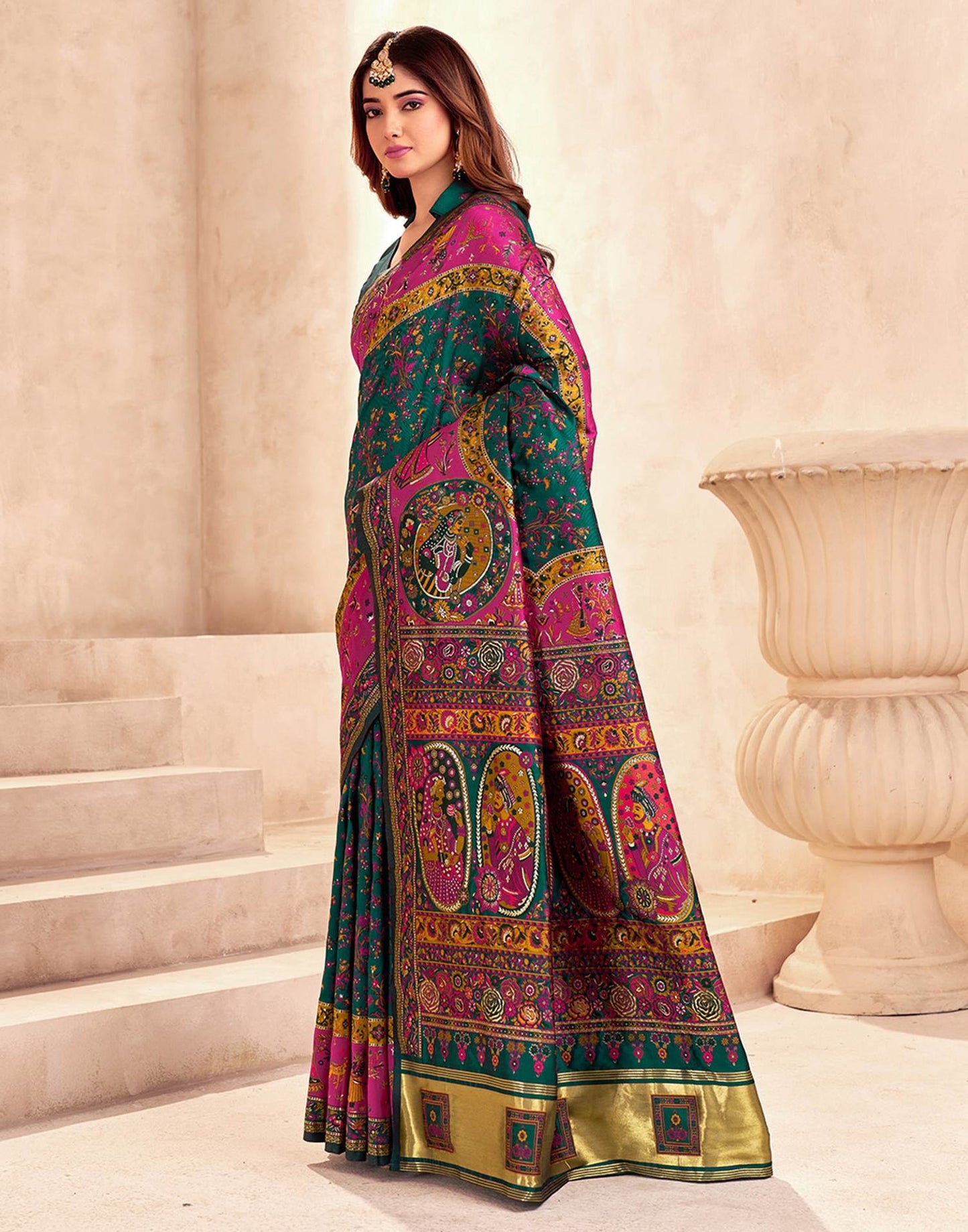 Elegant Green & Pink Printed Saree with Traditional Art Motifs | Festive & Ethnic Wear Saree